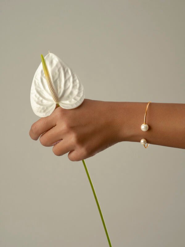 Sadaf Pearl Bangle | Saras Fine Jewellery