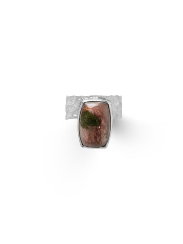 Eira Ring