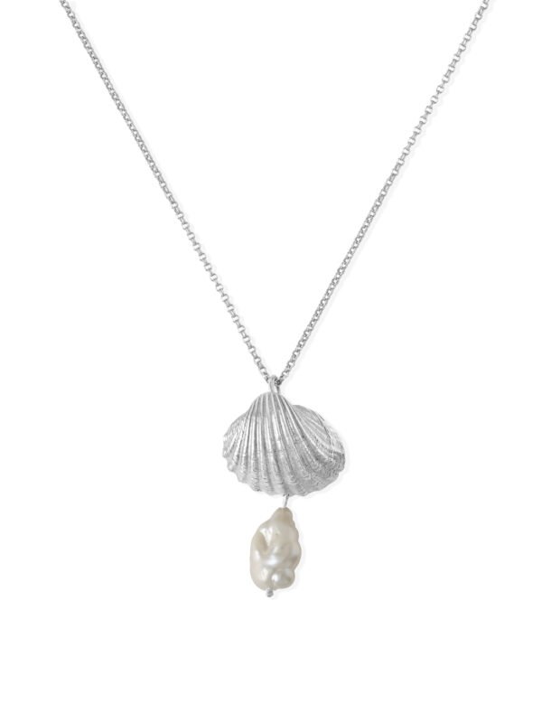 Shell Pearl Pendant
